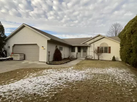 2542 Fox Rdg, Sheboygan, WI 53081