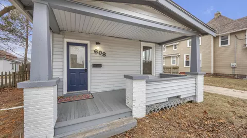 608 Buffalo, Manitowoc, WI 54220