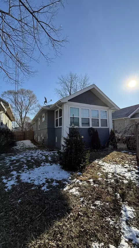 6217 33rd, Kenosha, WI 53142