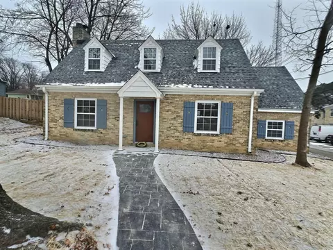 4312 N Wildwood, Shorewood, WI 53211