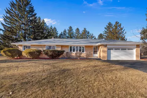 n54w15356 Beaver, Menomonee Falls, WI 53051