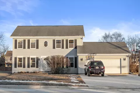 8270 S 13th, Oak Creek, WI 53154