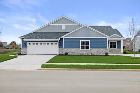 1548 Weston Rdg, Oconomowoc, WI 53066