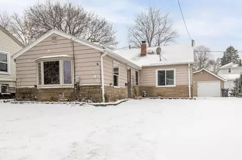 946 Perkins, Waukesha, WI 53186
