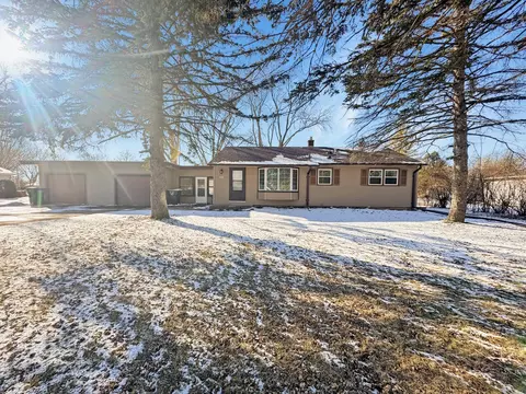 10139 S 11th, Oak Creek, WI 53154