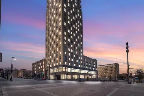 606 W Wisconsin #511, Milwaukee, WI 53203