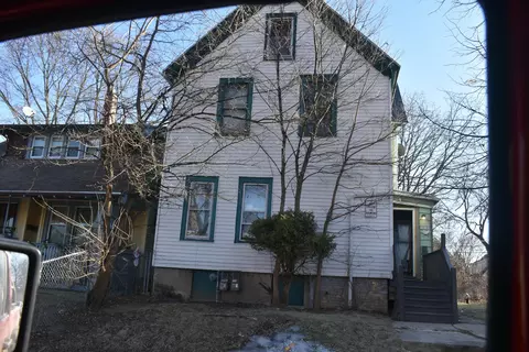 3034 N 21st, Milwaukee, WI 53206