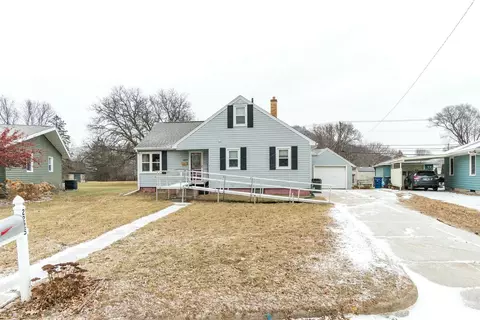 2225 Coulee, La Crosse, WI 54601