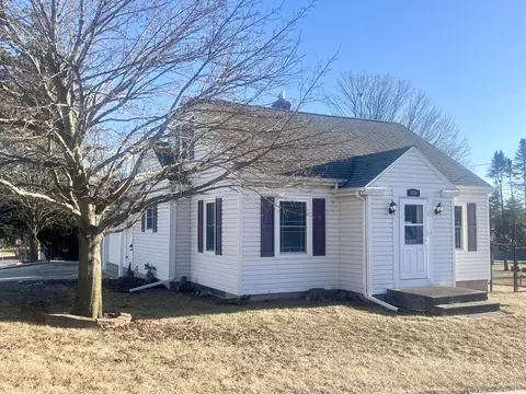 420 N Rockway, Mishicot, WI 54228