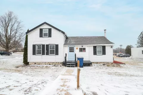 207 Lake, Cascade, WI 53011