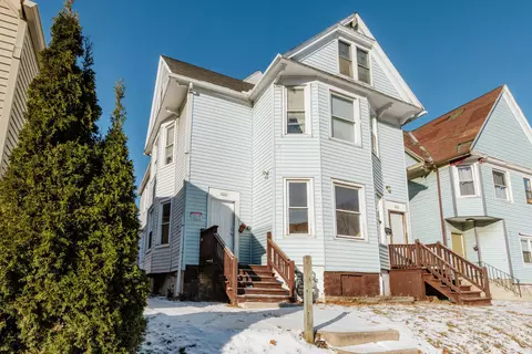 3021 N Holton #3023, Milwaukee, WI 53212