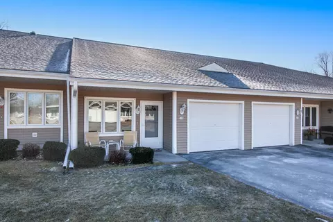 113 Oconomowoc, Oconomowoc, WI 53066