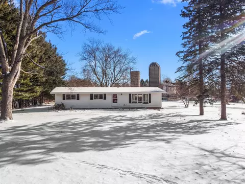 4170 Dam, Delavan, WI 53115