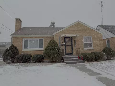 2412 76th, Kenosha, WI 53143
