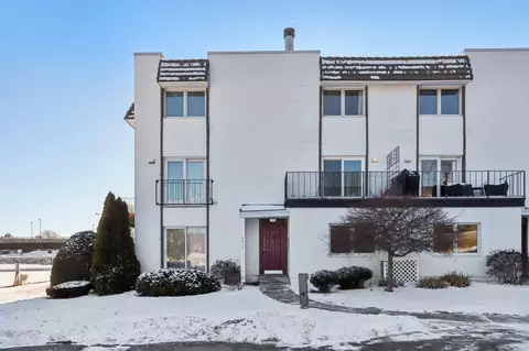 4819 5th #2, Kenosha, WI 53140