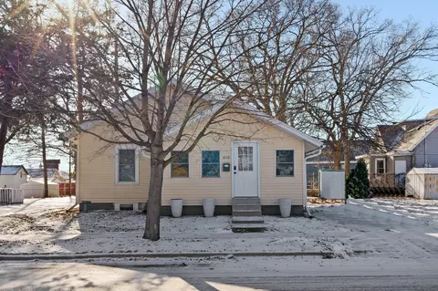 510 Car, La Crosse, WI 54603