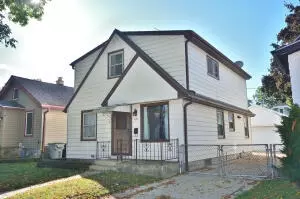 6137 W Stevenson, Milwaukee, WI 53213