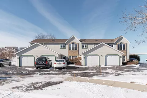 65 Stacy Lynn #D, Hartford, WI 53027