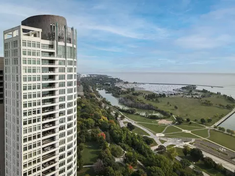 825 N Prospect #1801, Milwaukee, WI 53202
