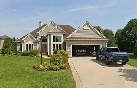 8281 East Rdg, Pleasant Prairie, WI 53158