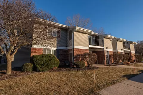 w168n11062 Ashbury #1, Germantown, WI 53022