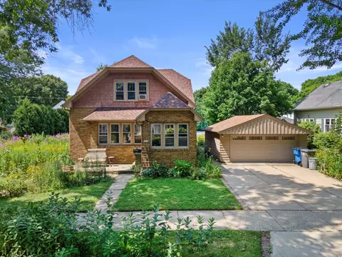 5013 N Elkhart, Whitefish Bay, WI 53217