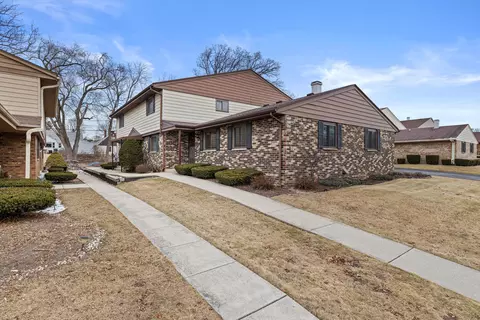 9454 W Maple, West Allis, WI 53214