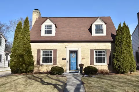 9224 Beverly, Wauwatosa, WI 53226
