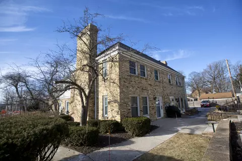11620 W Bluemound #A, Wauwatosa, WI 53226