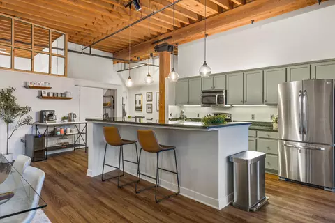 141 N Water #44, Milwaukee, WI 53202