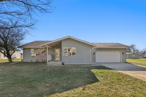 1051 W Acorn, Lomira, WI 53048