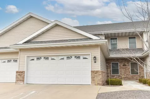 825 Prairie #71, Kewaskum, WI 53040