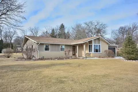 5085 S Magellan, New Berlin, WI 53151