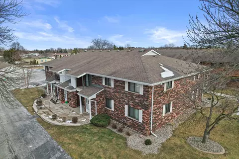 6740 Mariner #202, Mount Pleasant, WI 53406