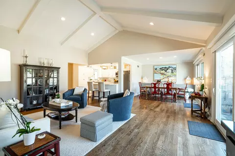 10047 N Franklin, Mequon, WI 53092