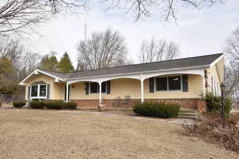 n6600 Cedar Valley Road, Fredonia, WI 53021