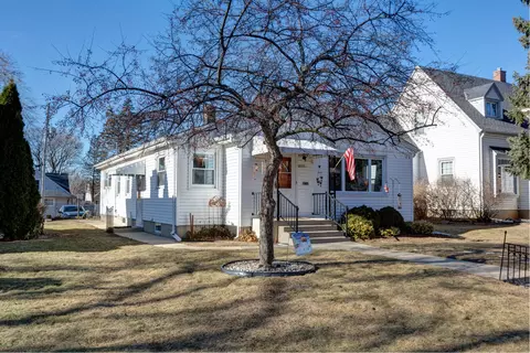 2117 S 105th, West Allis, WI 53227