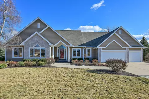 13315 W Eagle, New Berlin, WI 53151