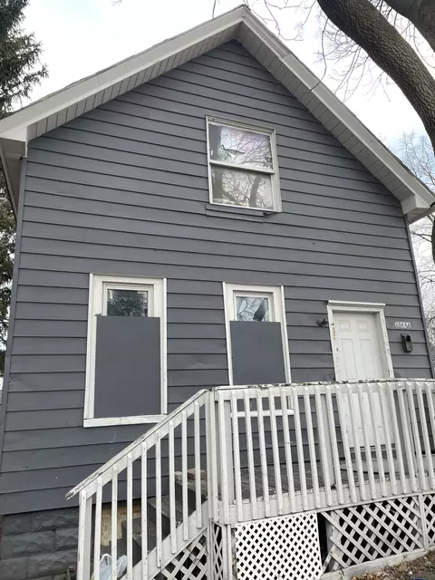 2024 W National, Milwaukee, WI 53204