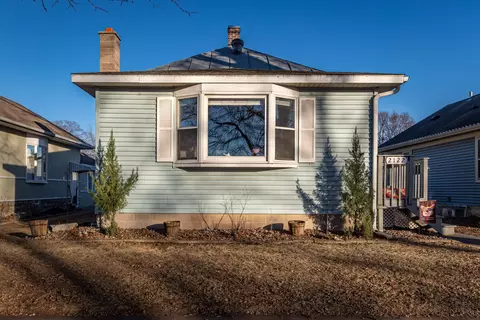 2122 Wood, La Crosse, WI 54603