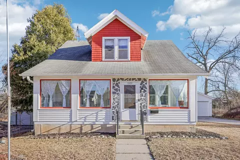 1625 Barton, West Bend, WI 53090