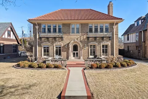 3514 N Shepard, Shorewood, WI 53211