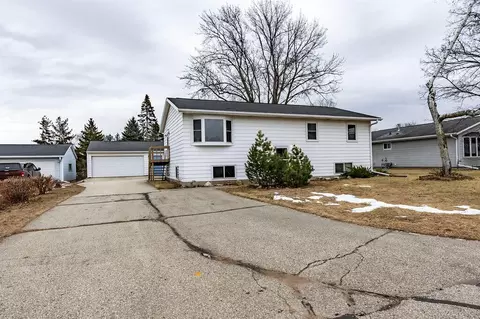 3030 Youngdale, Campbell, WI 54603