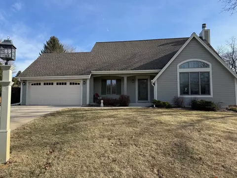 683 Anthony, Delafield, WI 53018