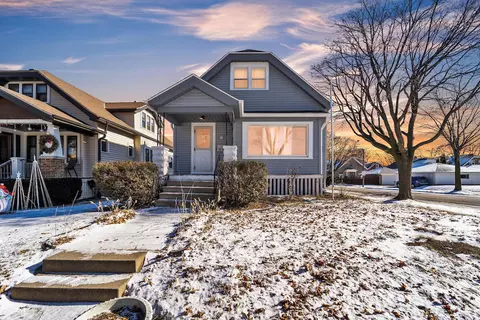 3376 S 15th, Milwaukee, WI 53215