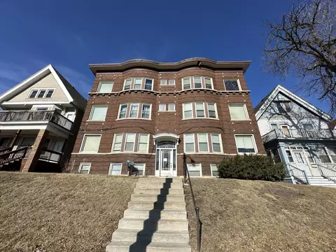 3022 W National, Milwaukee, WI 53215