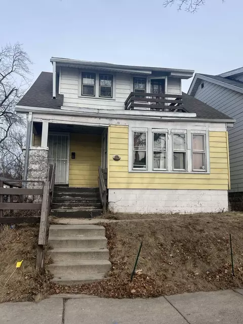 2214 W Auer, Milwaukee, WI 53206