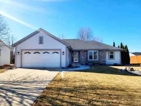 808 Chadwick, Watertown, WI 53094
