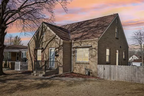 3214 W Oklahoma, Milwaukee, WI 53215