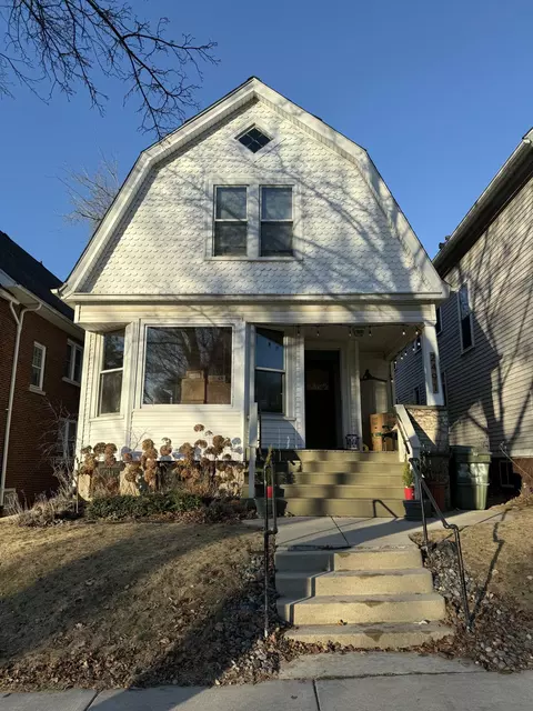 2491 N Maryland, Milwaukee, WI 53211